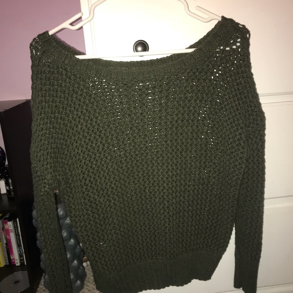 American Eagle Sweater